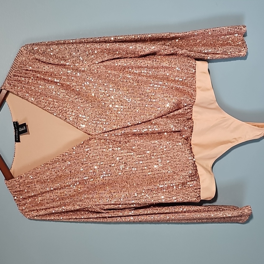 Sincerely Jules Sequin rose  gold body suit Size Large